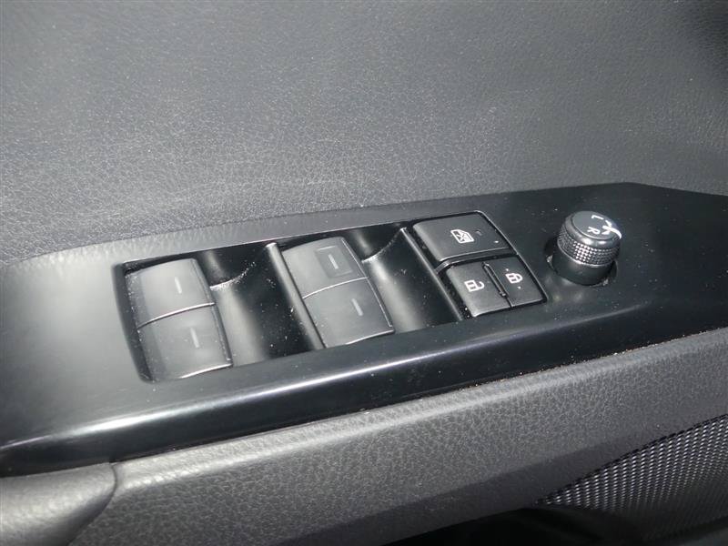 Used 2025 Toyota Camry LE FWD image 18