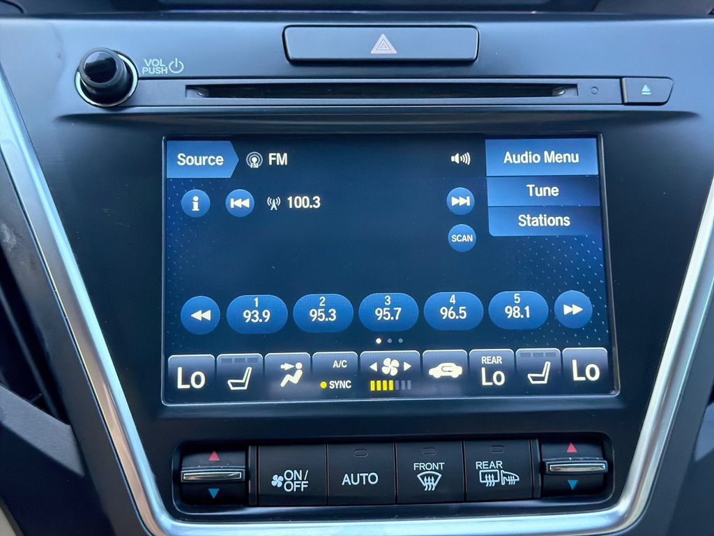 Used 2020 Acura MDX FWD image 23