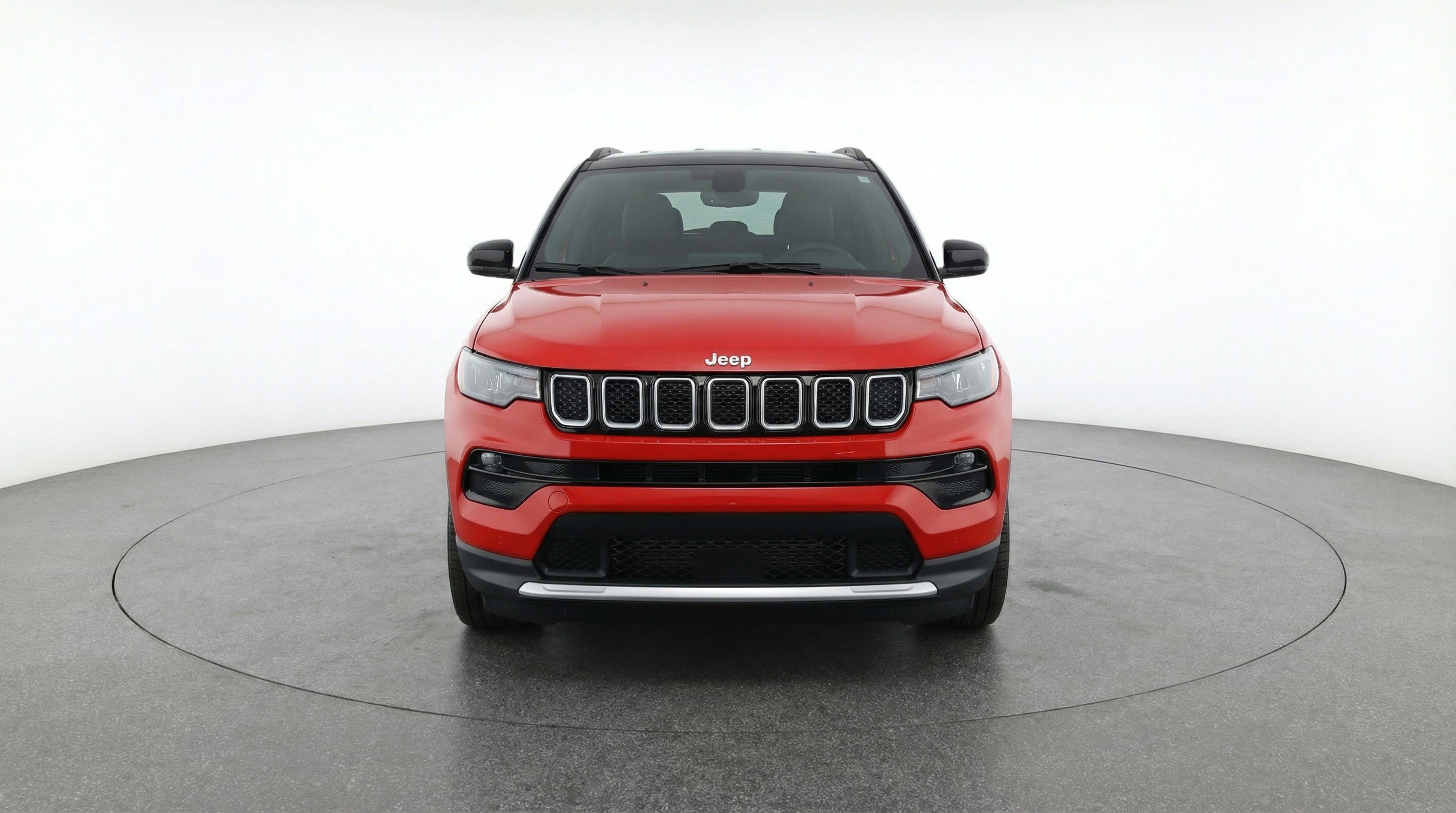 Used 2025 Jeep Compass Limited AWD/4WD image 2
