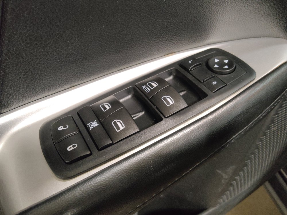 Used 2018 Dodge Journey SE w/ Popular Equipment Group FWD image 27