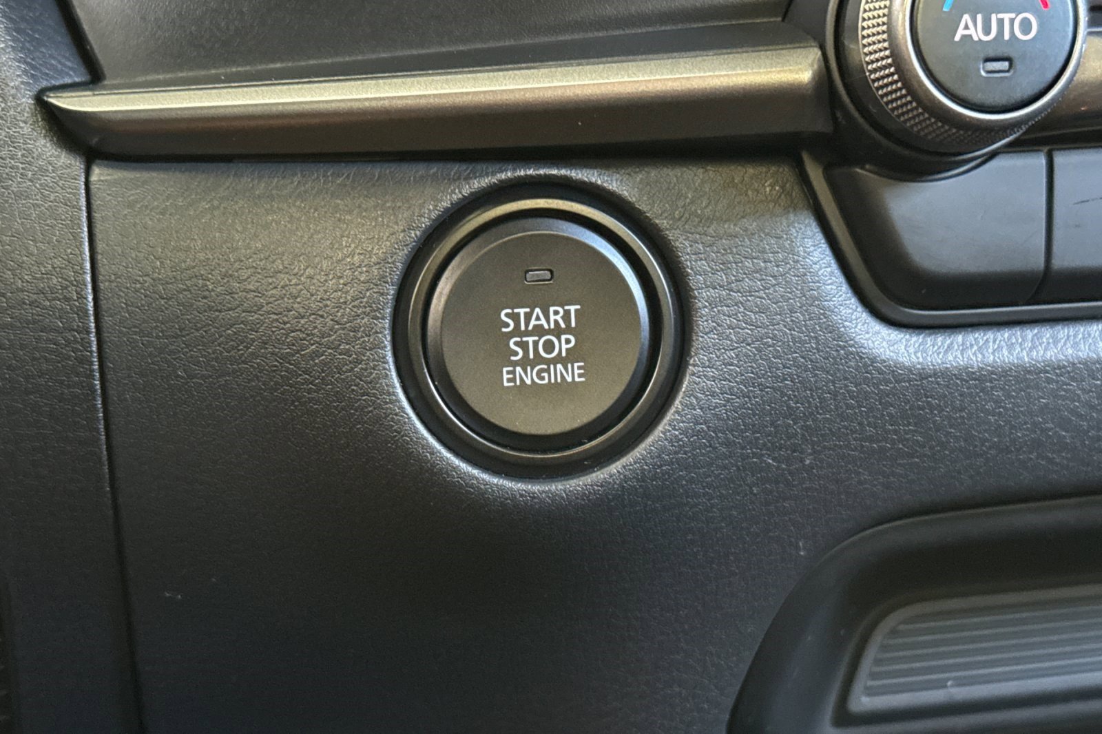 Used 2023 MAZDA CX-30 AWD 2.5 S w/ Select Package image 33