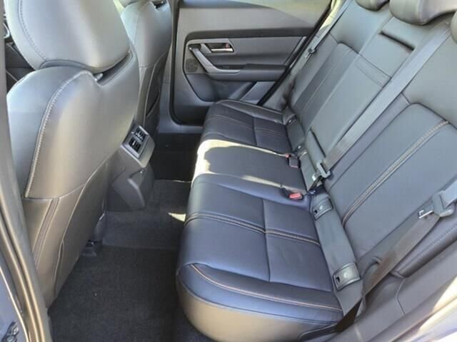 Used 2025 MAZDA CX-50 AWD 2.5 S w/ Premium Plus Pkg image 15