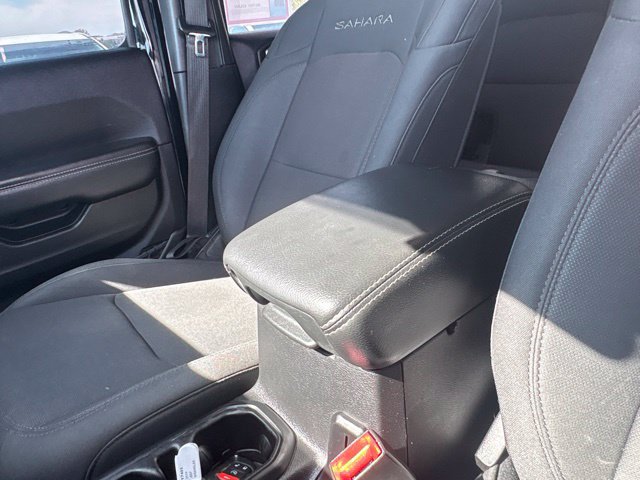 Used 2019 Jeep Wrangler Unlimited Sahara w/ Safety Group AWD/4WD image 24