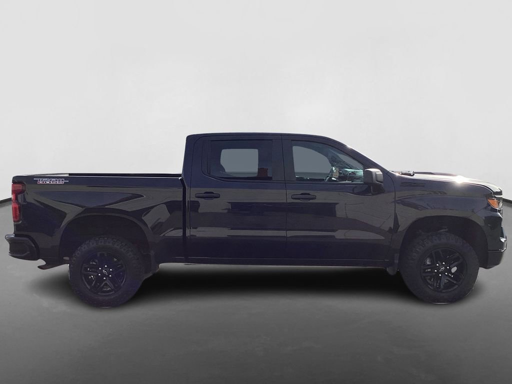 Used 2023 Chevrolet Silverado 1500 Custom Trail Boss w/ LPO, Dark Essentials Package image 4