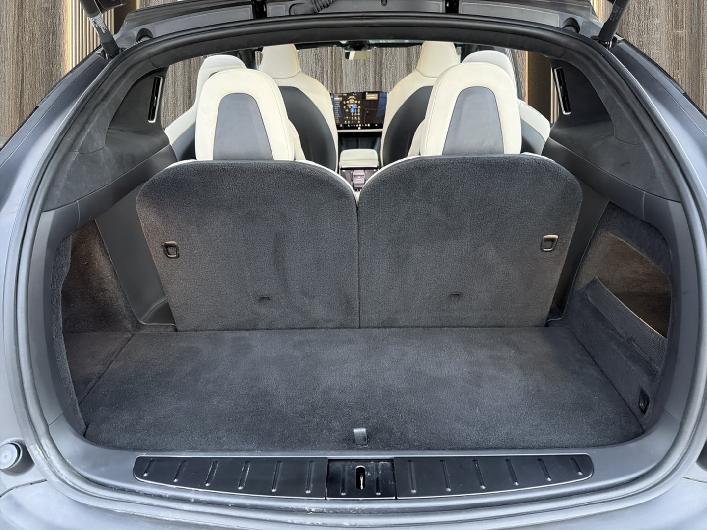 Used 2023 Tesla Model X AWD/4WD image 33
