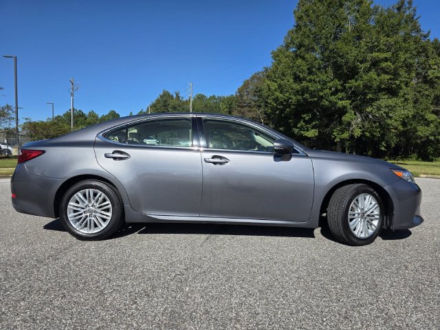 Used 2015 Lexus ES 350 w/ Luxury Package FWD image 34