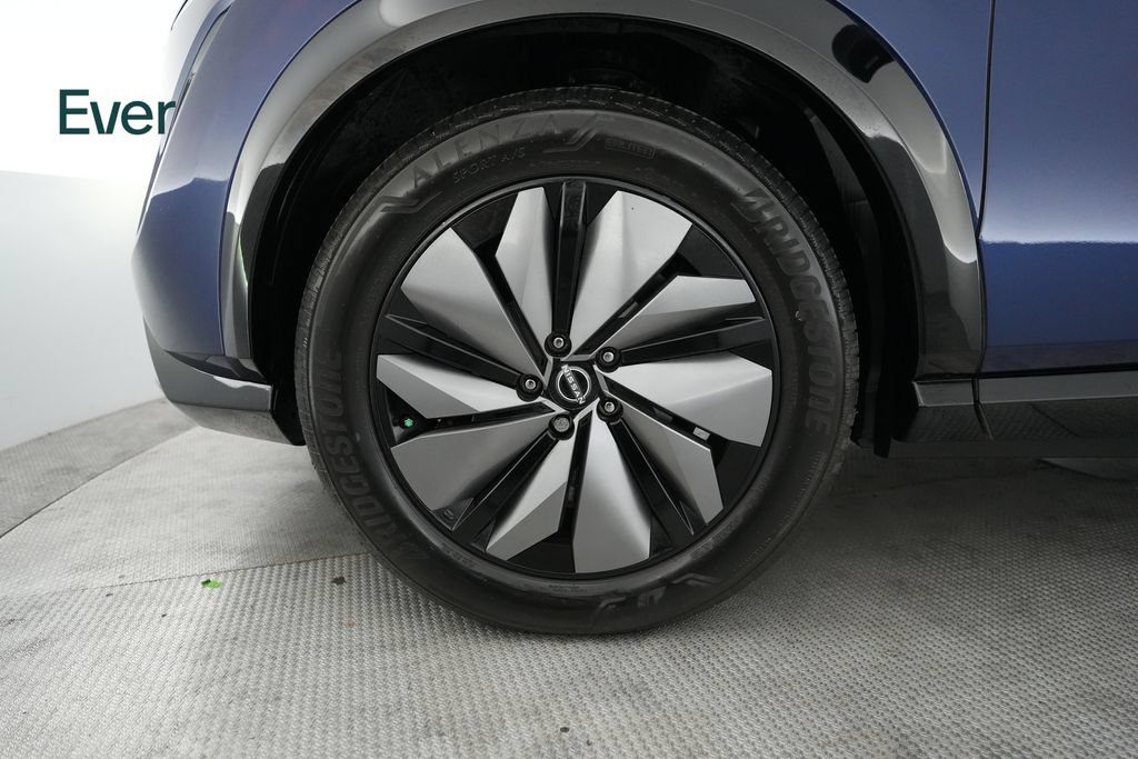 Used 2024 Nissan Ariya AWD image 19