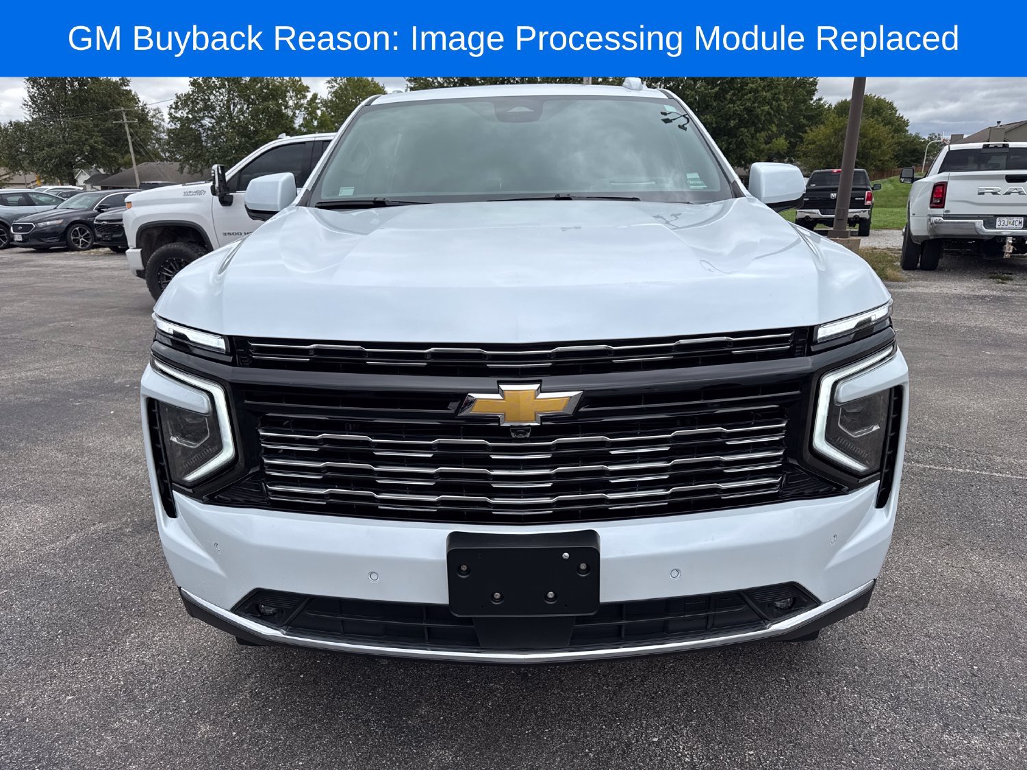 Used 2026 Chevrolet Suburban High Country AWD/4WD image 8