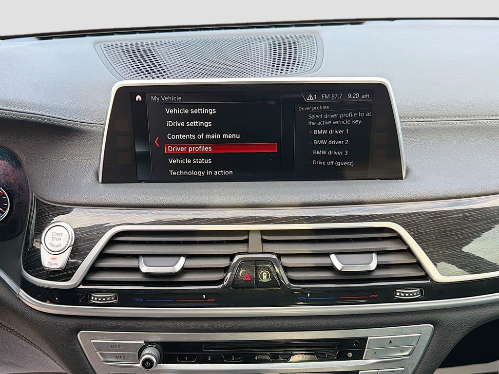 Used 2018 BMW 740i image 29