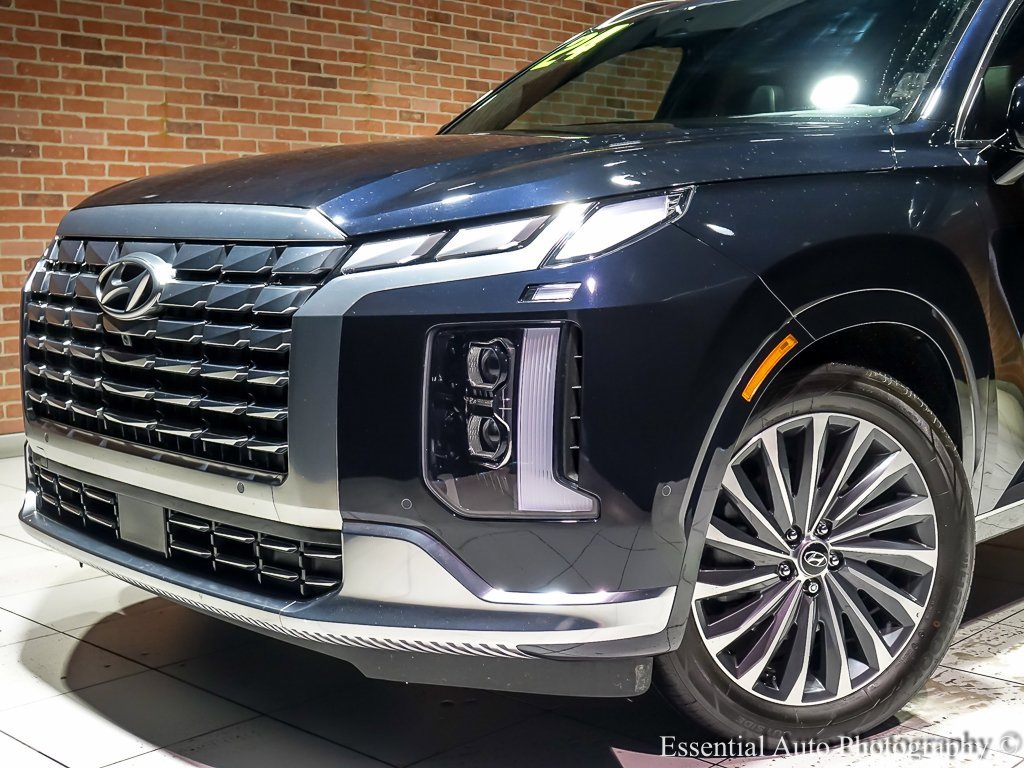 Used 2024 Hyundai Palisade Calligraphy image 4