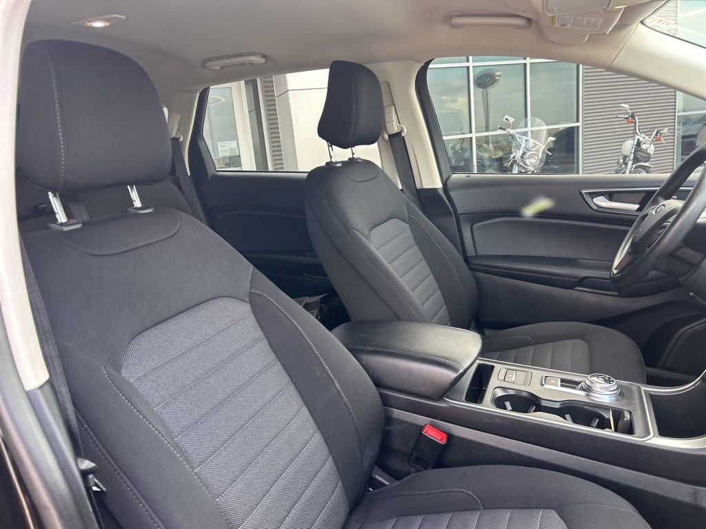 Used 2024 Ford Edge SE w/ Black Appearance Package AWD/4WD image 11