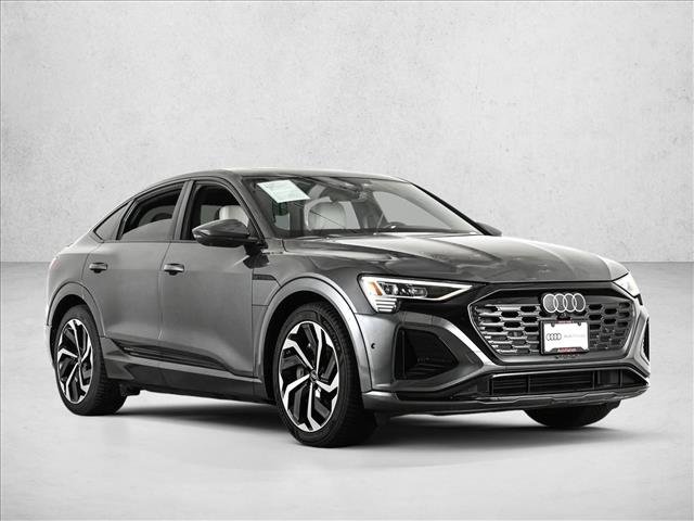 Used 2024 Audi Q8 e-tron Premium Plus AWD/4WD image 3
