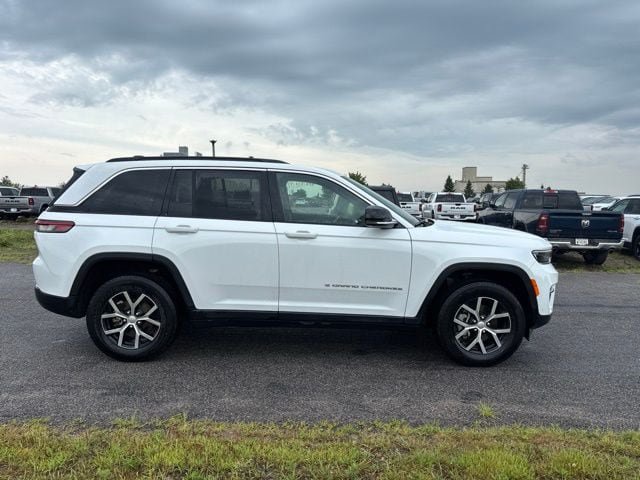 Used 2025 Jeep Grand Cherokee Limited w/ Luxury Tech Group II