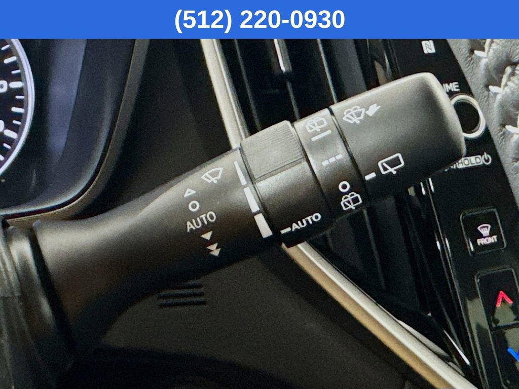 Used 2025 Subaru Ascent Touring AWD/4WD image 14