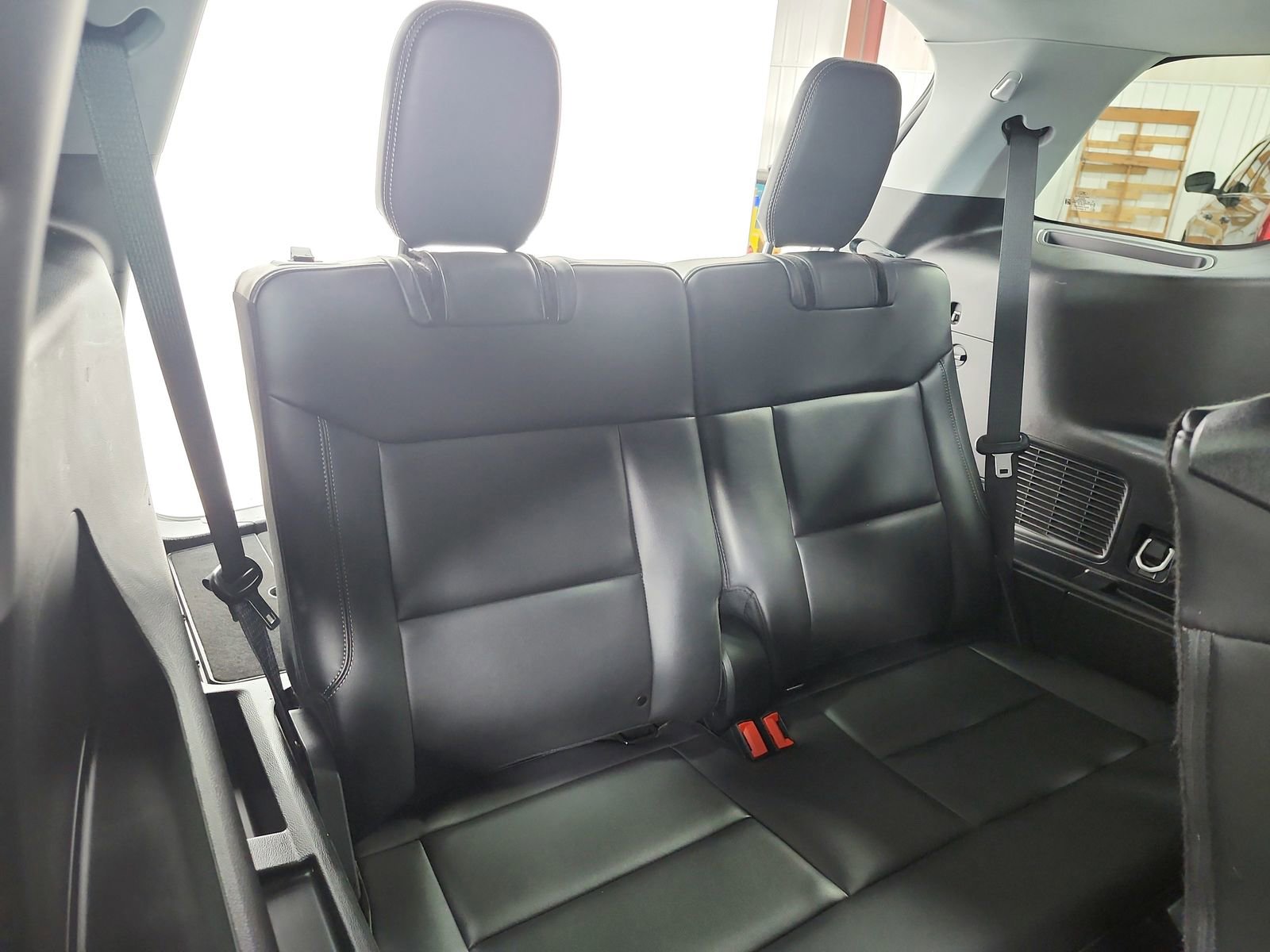 Used 2024 Ford Explorer XLT w/ Equipment Group 202A image 43