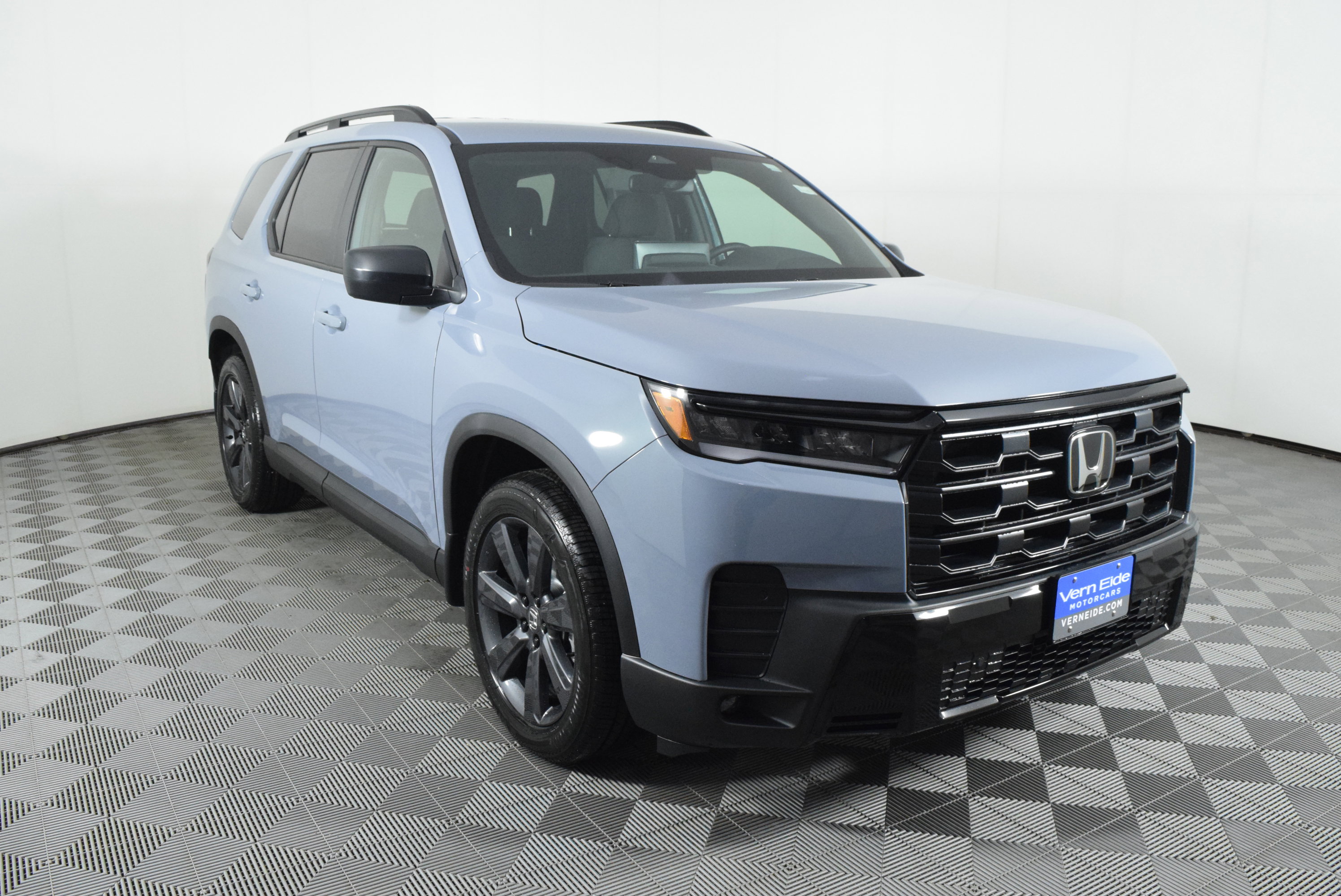 New 2026 Honda Pilot Sport image 4