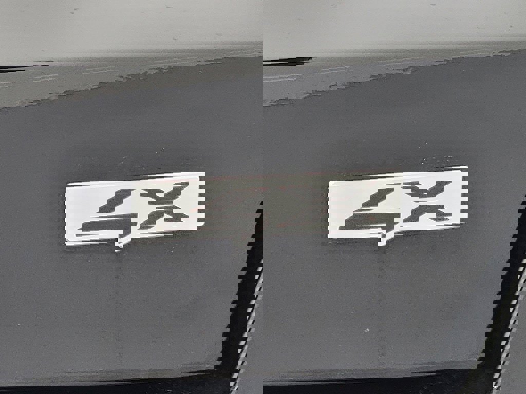 Used 2024 Kia Sorento S image 11