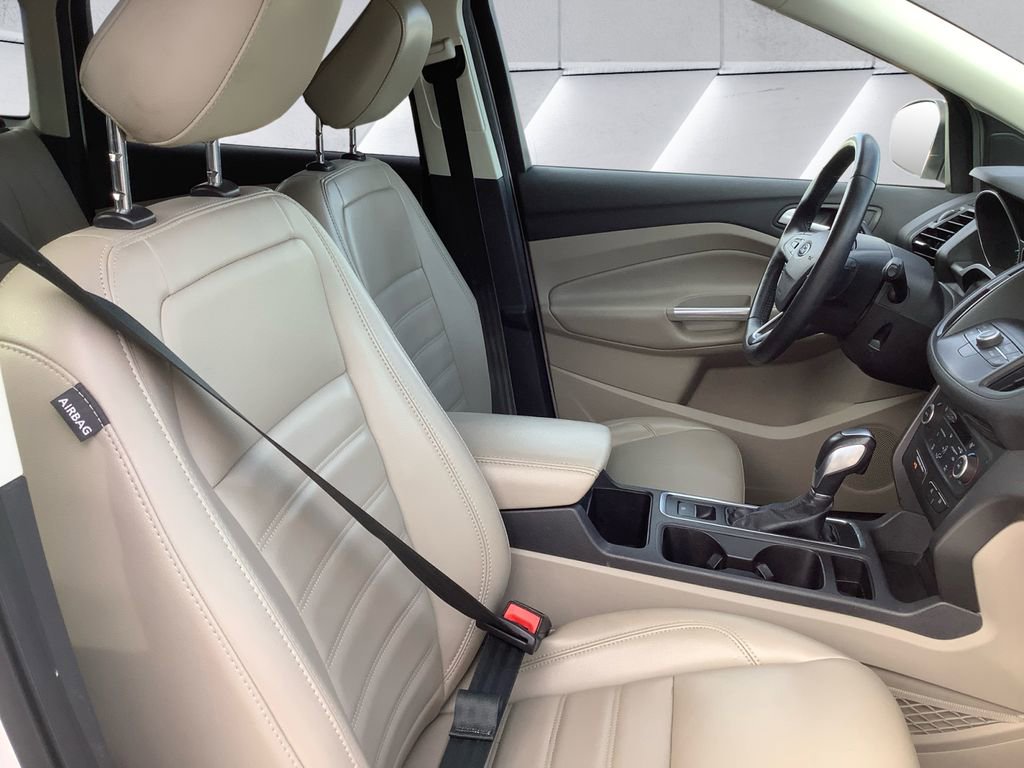 Used 2019 Ford Escape SEL image 13