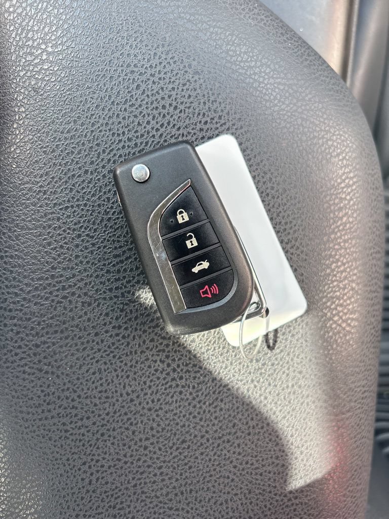 Used 2023 Toyota Camry SE FWD image 46