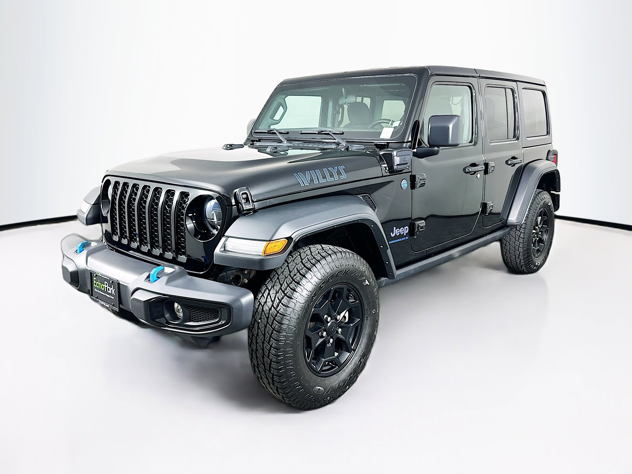 Used 2023 Jeep Wrangler Unlimited w/ Cold Weather Group AWD/4WD image 3
