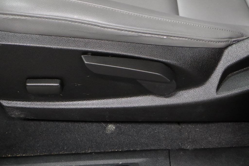 Used 2019 Chevrolet Colorado W/T RWD image 24