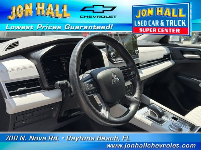 Used 2024 Mitsubishi Outlander SEL FWD image 21