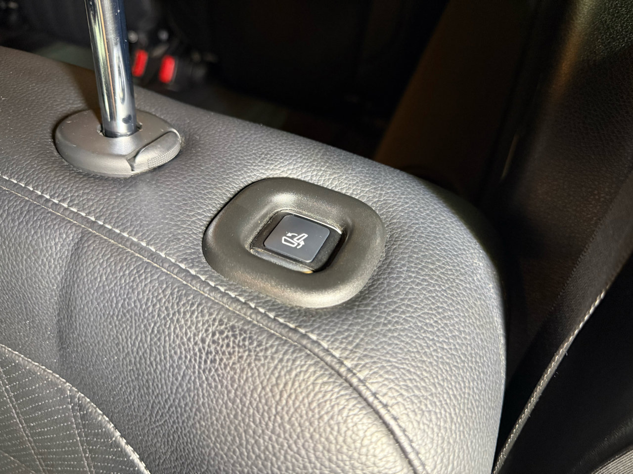 Used 2019 Mercedes-Benz GLS 450 4MATIC w/ Premium 1 Package image 36