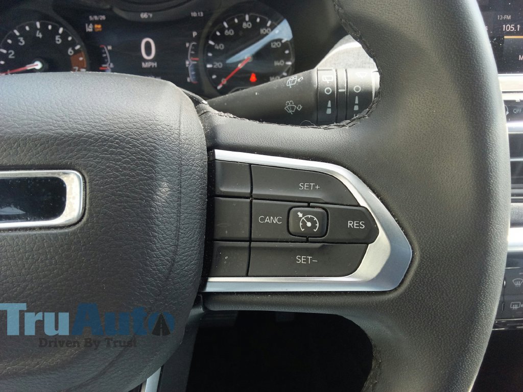 Used 2024 Jeep Compass Latitude AWD/4WD image 26