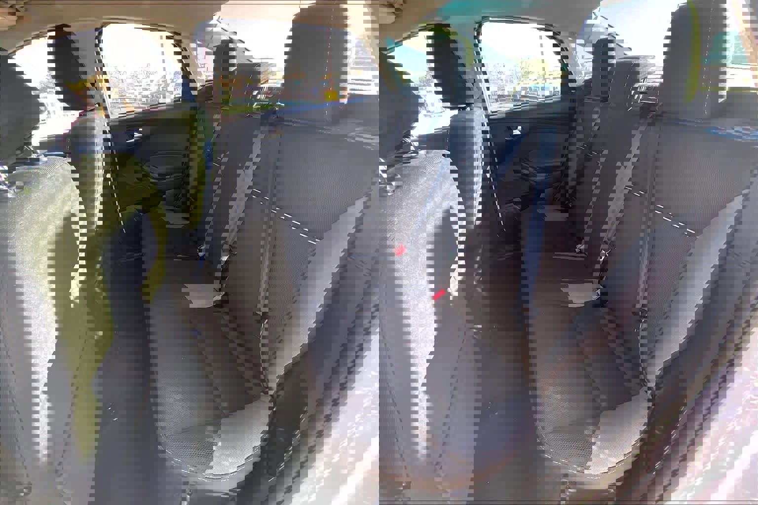 Used 2013 Ford Focus SE image 19