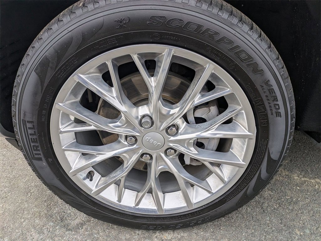 Used 2021 Jeep Grand Cherokee L Summit w/ Advanced Protech Group IV image 9