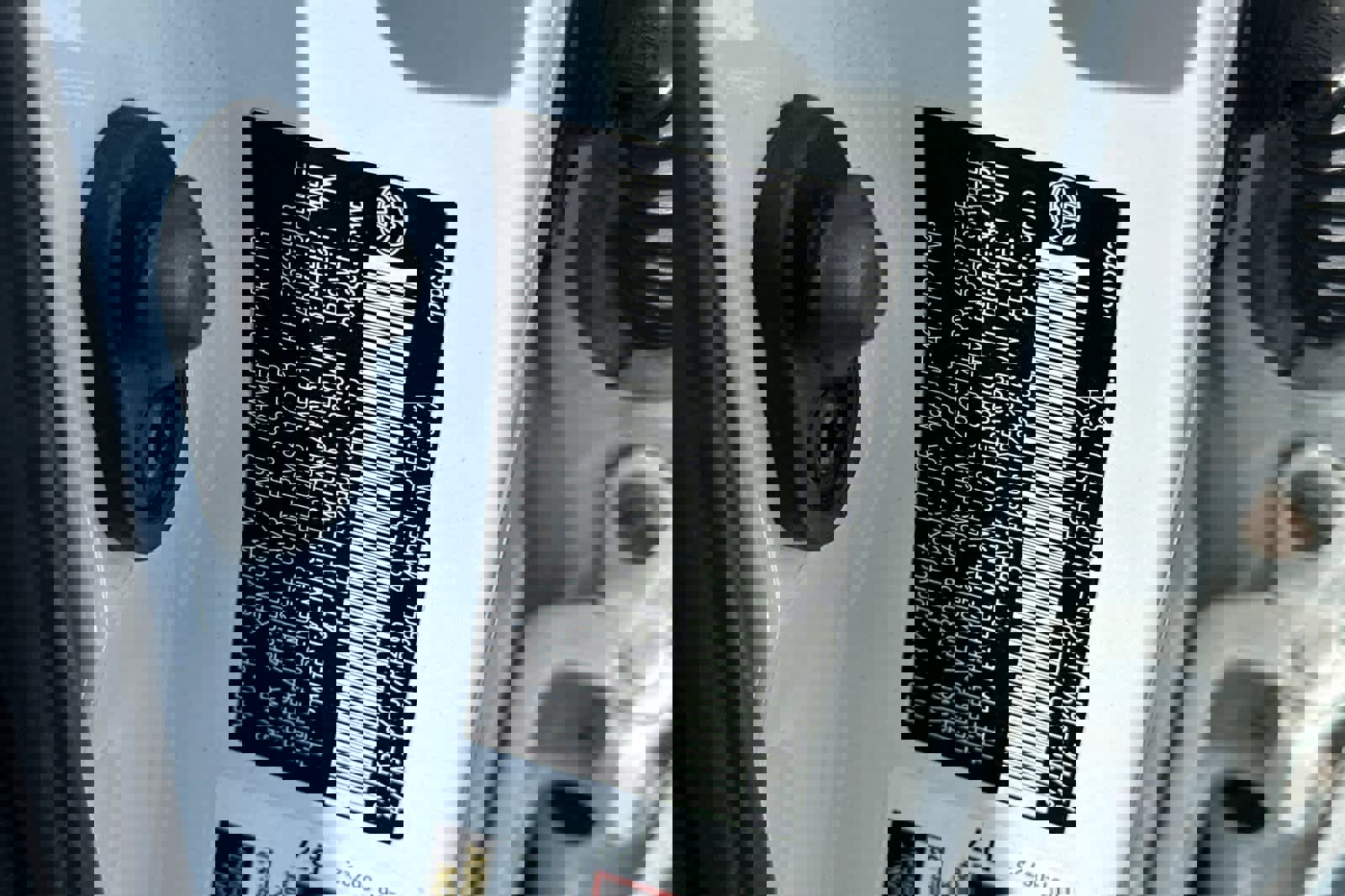 Used 2016 Toyota Camry SE FWD image 31