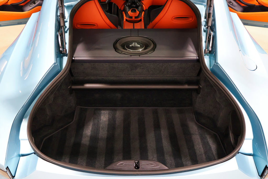 Used 2023 Aston Martin V12 Vantage image 40