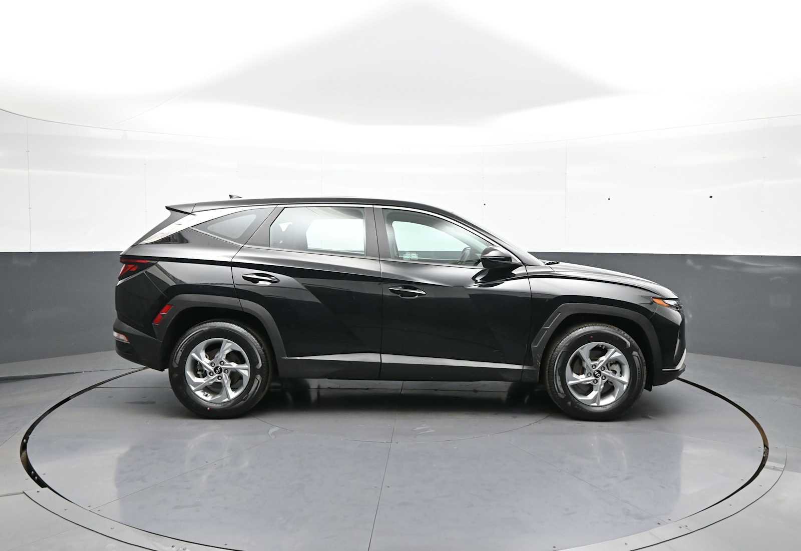 Used 2022 Hyundai Tucson SE AWD/4WD image 5