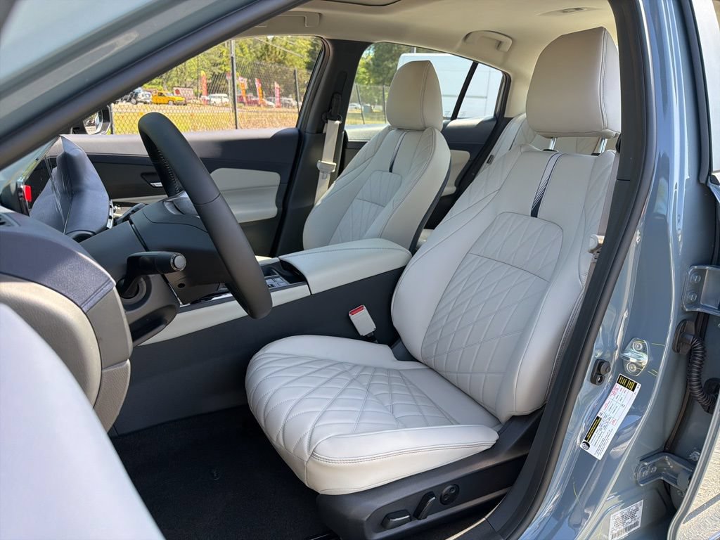 New 2026 Nissan Sentra SL w/ Floor Mat Package FWD image 16