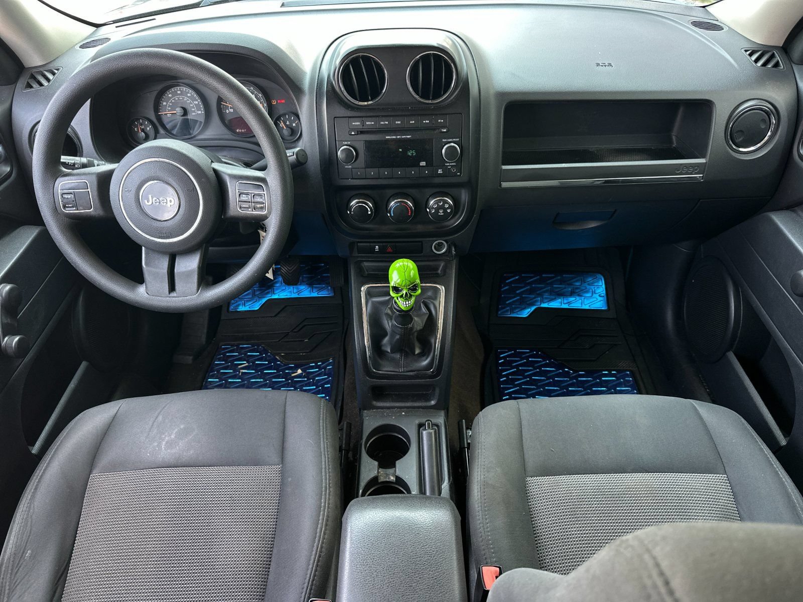 Used 2015 Jeep Patriot Sport FWD image 12