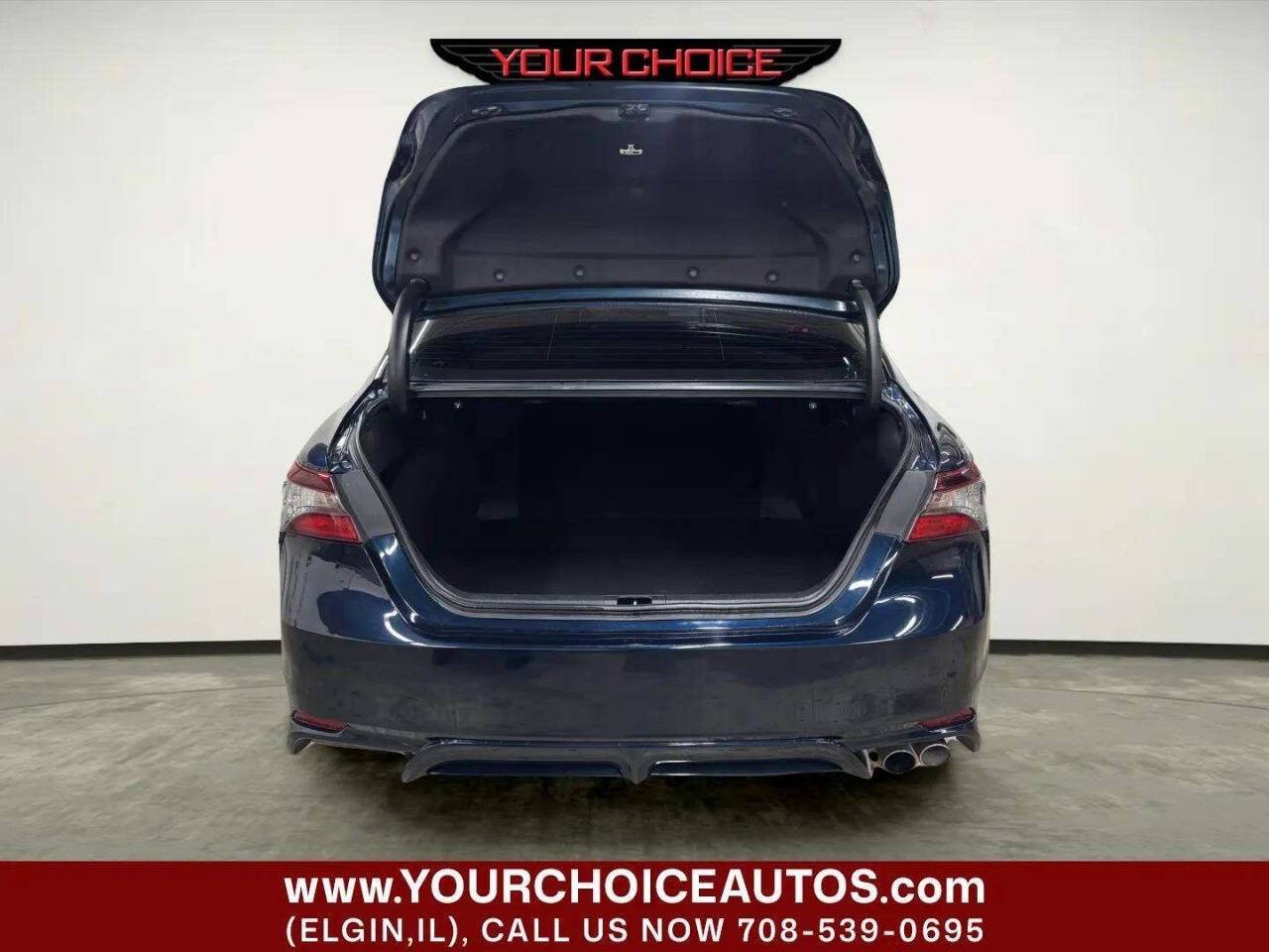 Used 2021 Toyota Camry SE FWD image 5