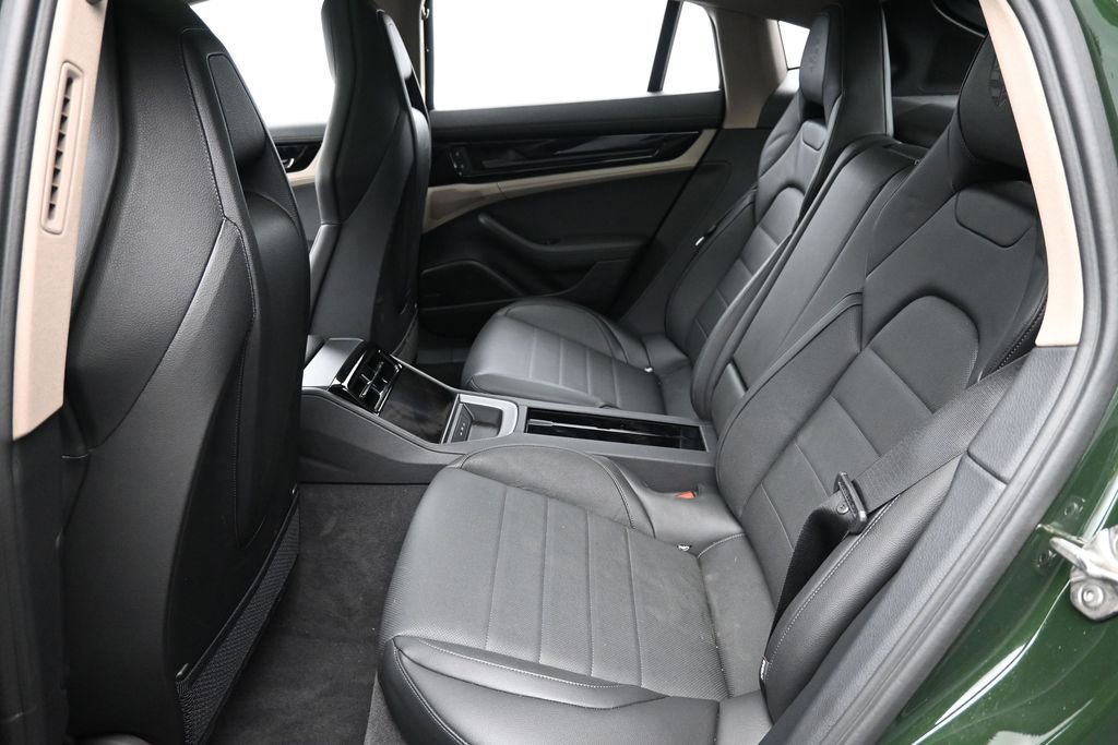 Certified 2025 Porsche Panamera RWD image 7