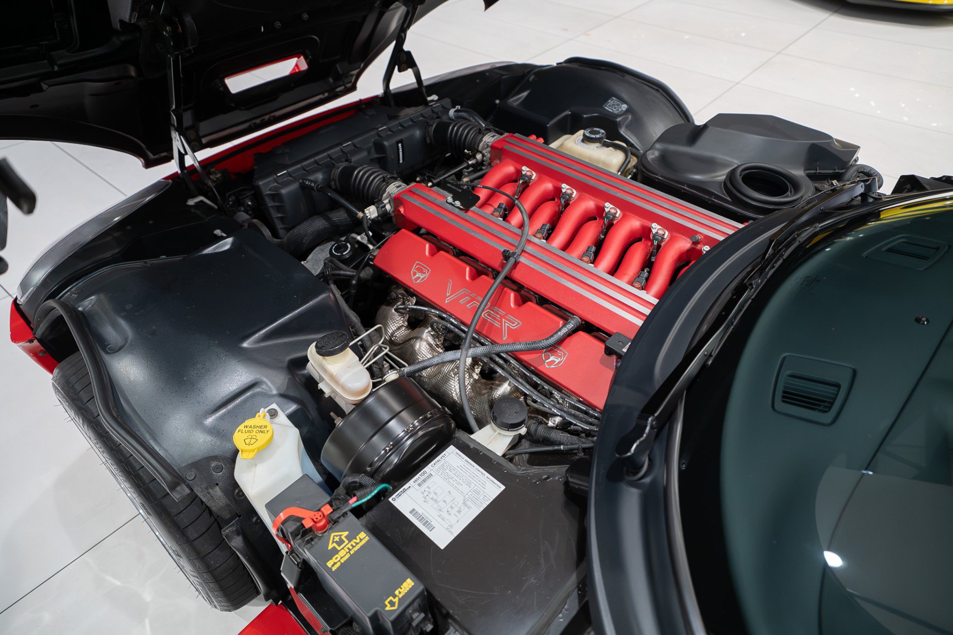Used 1997 Dodge Viper GTS RWD image 51