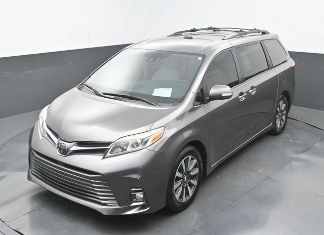 Used 2019 Toyota Sienna Limited FWD image 31