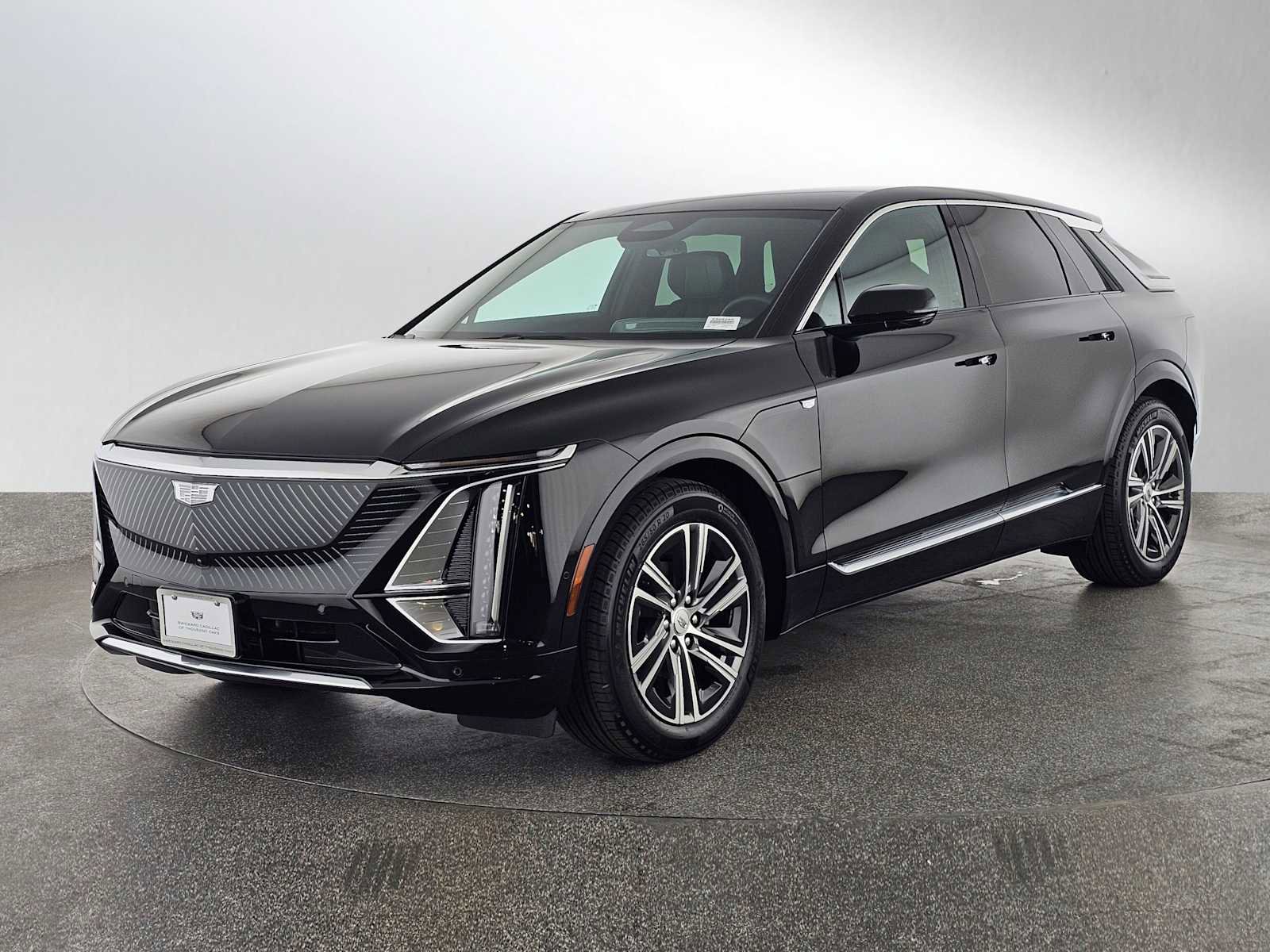 New 2026 Cadillac Lyriq Luxury w/ LPO, Floor Liner Package image 7