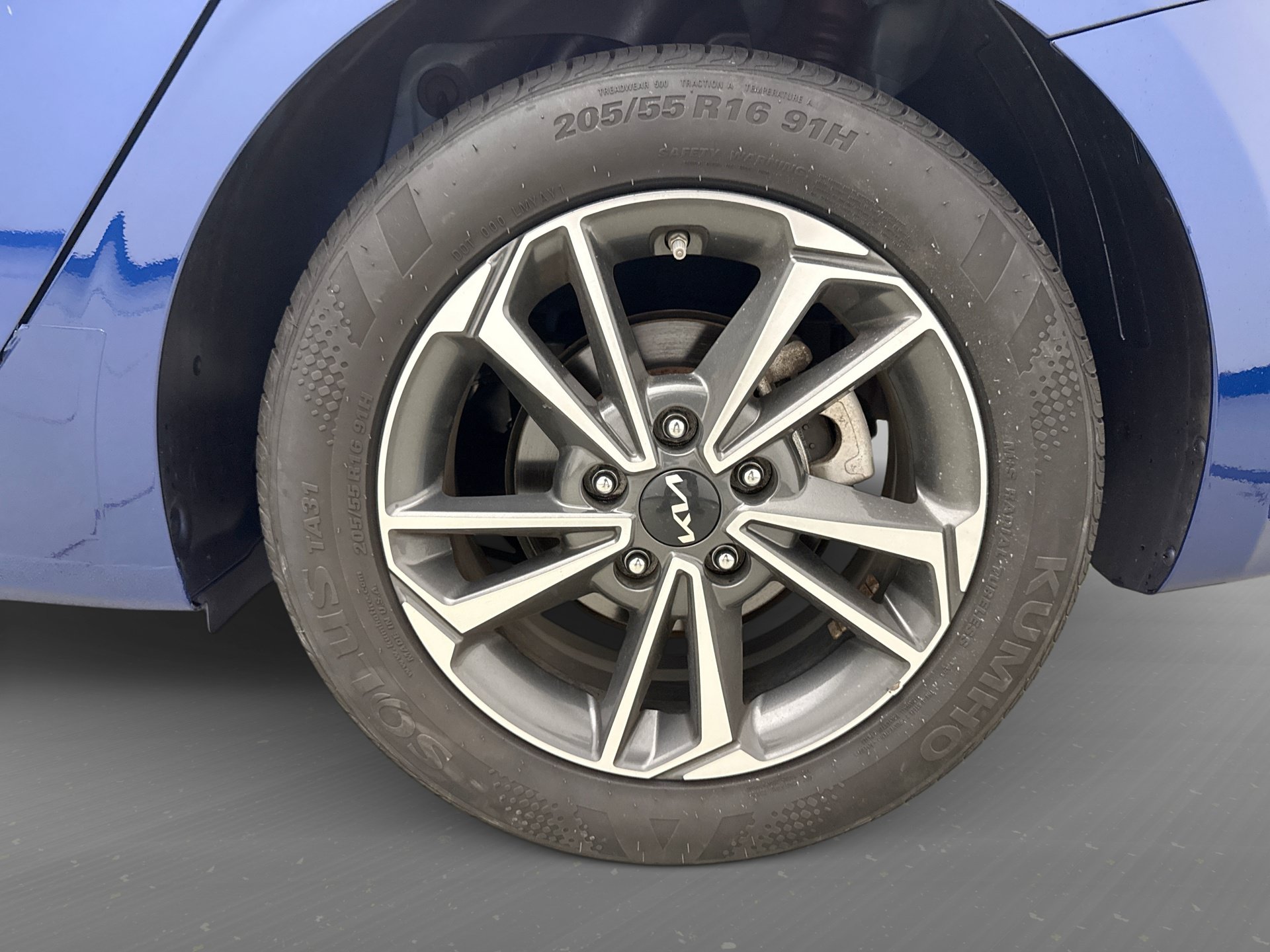 Used 2024 Kia Forte LXS w/ LXS Technology Package FWD image 20