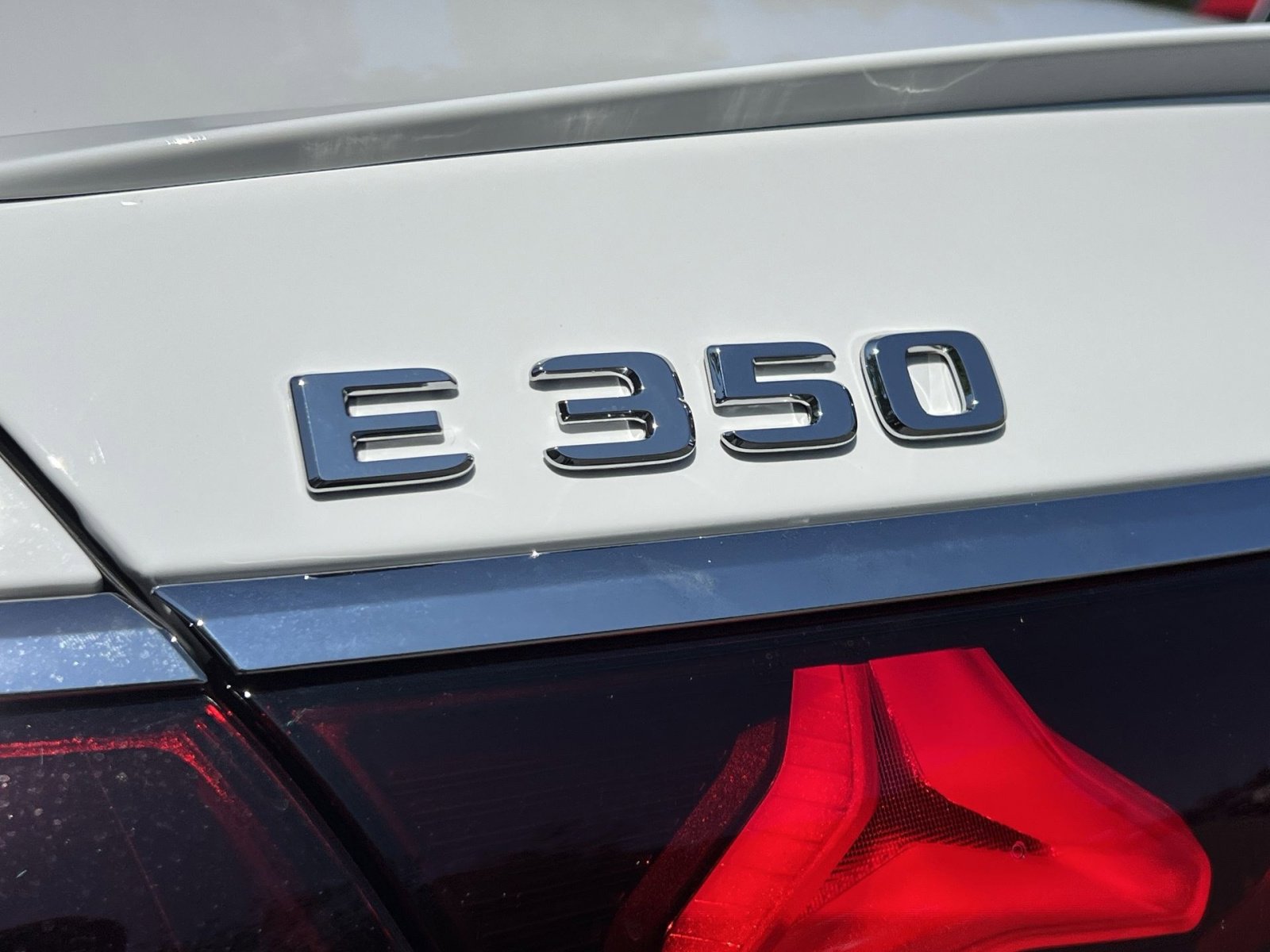 New 2026 Mercedes-Benz E 350 4MATIC Sedan image 29