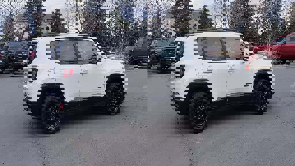 Used 2020 Jeep Renegade Altitude image 9