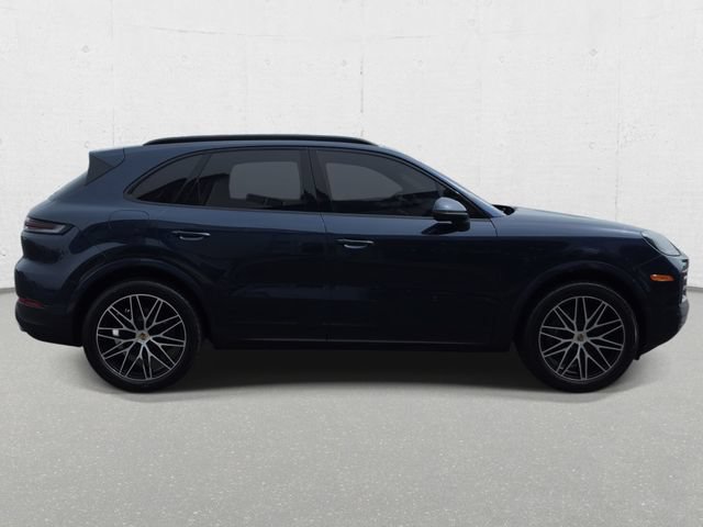 Used 2024 Porsche Cayenne AWD/4WD image 4