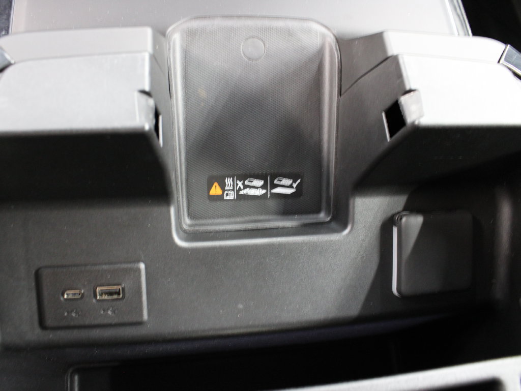 Used 2025 Chevrolet Silverado 2500 ZR2 w/ Technology Package AWD/4WD image 72