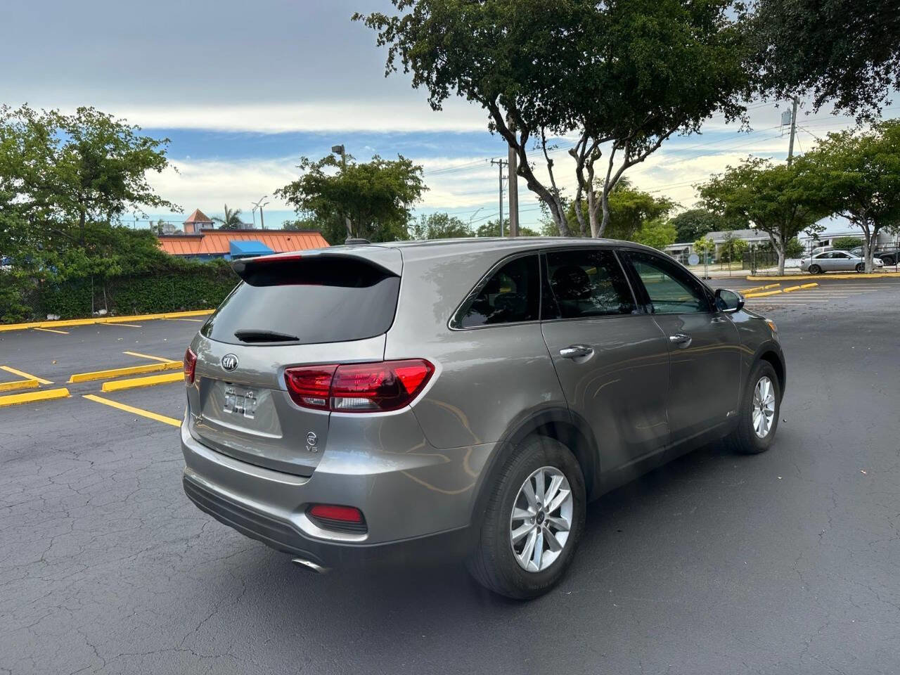 Used 2019 Kia Sorento AWD V6 image 14