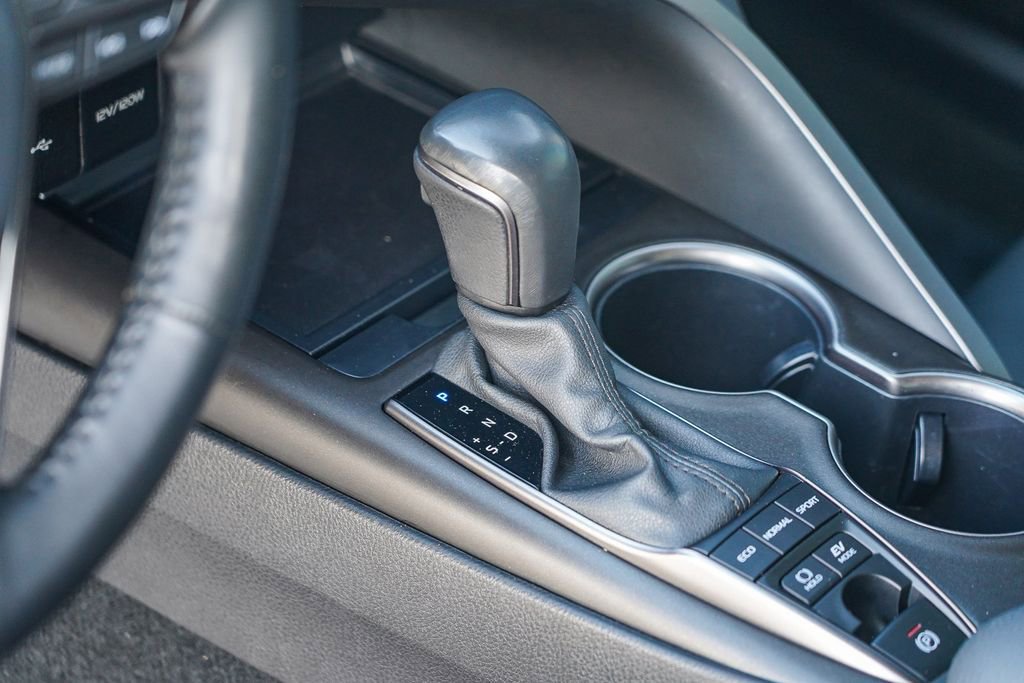 Used 2023 Toyota Camry SE image 20