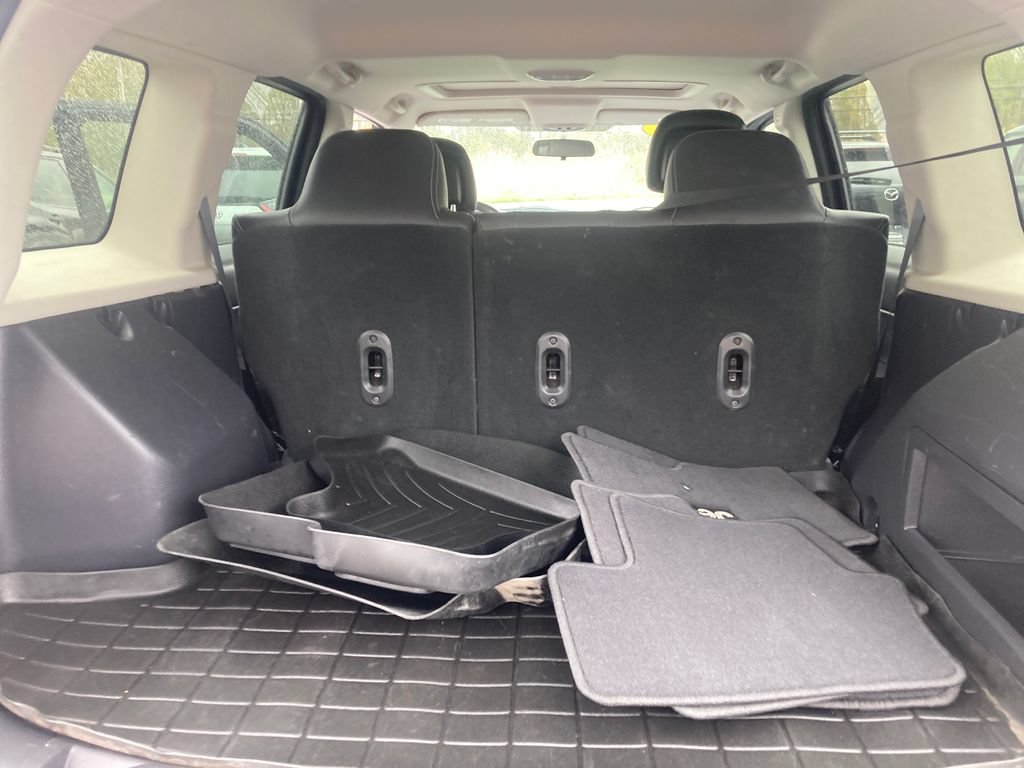 Used 2015 Jeep Patriot High Altitude AWD/4WD image 29