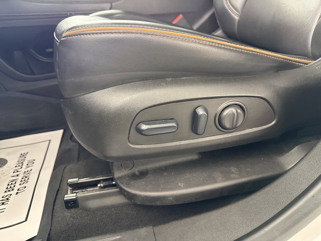 Used 2022 GMC Acadia AT4 w/ GMC Pro Grade Package image 16