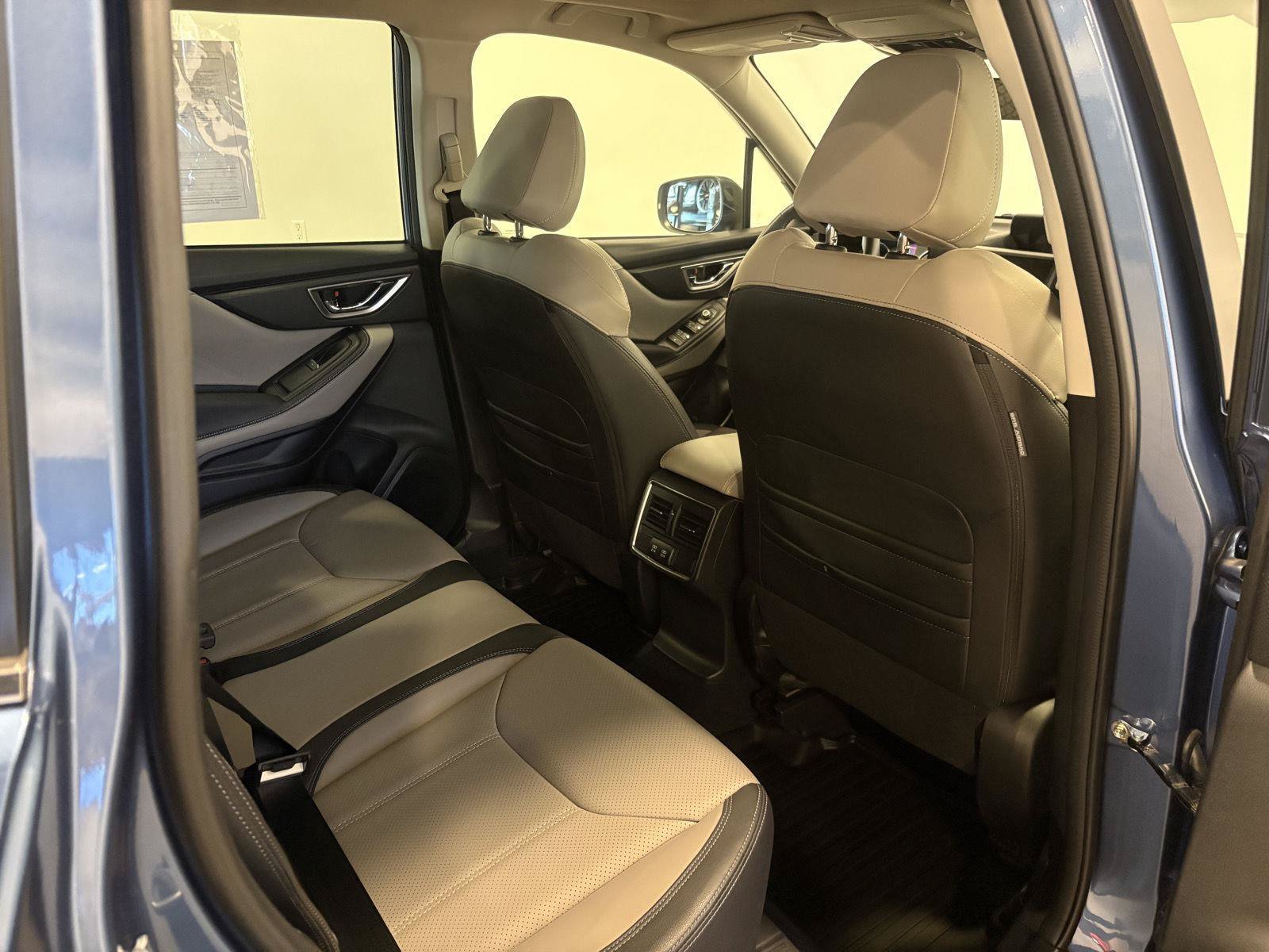 Used 2023 Subaru Forester Limited AWD/4WD image 43